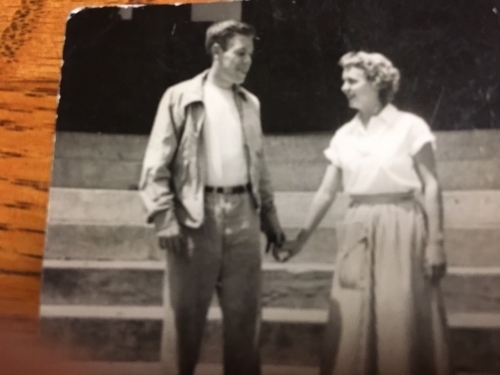 Black-and-white photo of Bill ’53 and Fran Lemke Fitts in 1952.